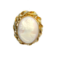  10K Yellow Gold Cameo Broach