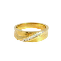  10K Yellow Gold Diamond Band