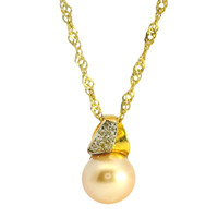  10K Yellow Gold Pearl Pendant